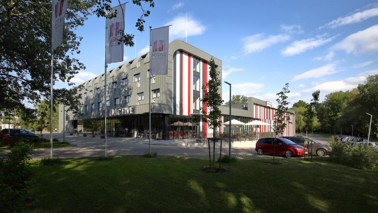 Active Hotel Βρότσλαβ Εξωτερικό φωτογραφία
